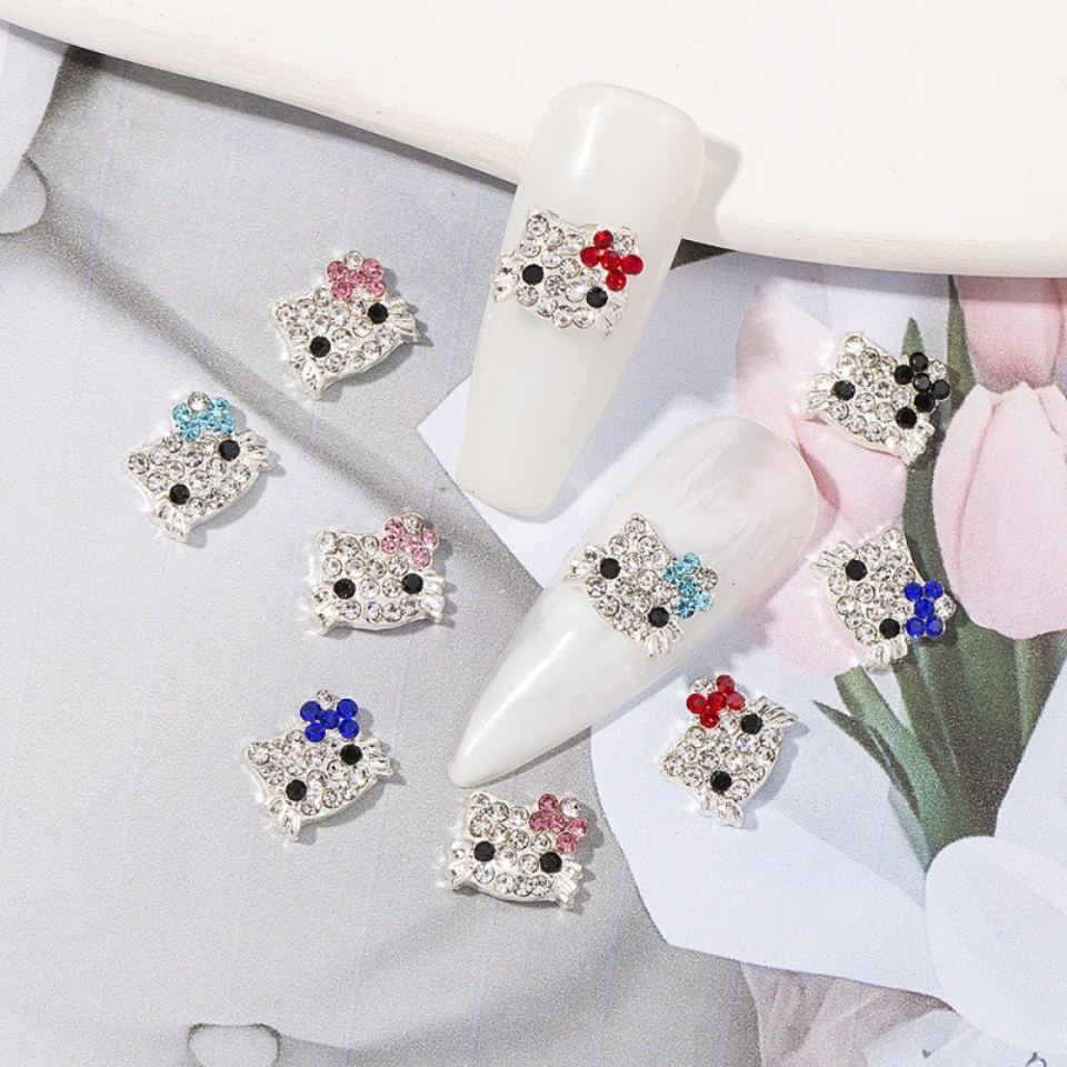 Hello Kitty тырнақ әшекейлері